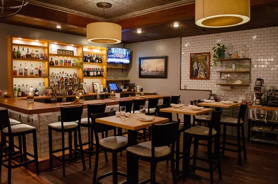 Chez Mike — American restaurant in Albany