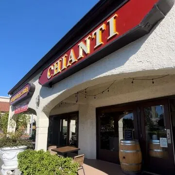 Chianti Trattoria & Pizzeria — Italian & Pizza restaurant in Camarillo