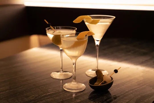 Chin Up Bar — Cocktail Bar restaurant in New York