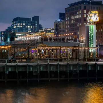 City Vineyard & Wine Garden at Pier 26 — American restaurant in New York