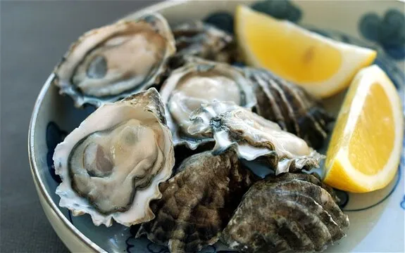 Close Harbour Seafood — Seafood restaurant in Southington