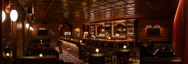 Columbian Country Club — Bistro restaurant in Dallas