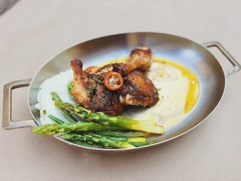 Coronado Tavern — New American restaurant in Coronado