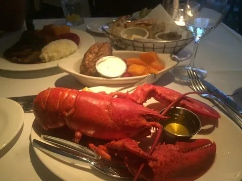 Court Street Restaurant & Bar — American restaurant in Hoboken