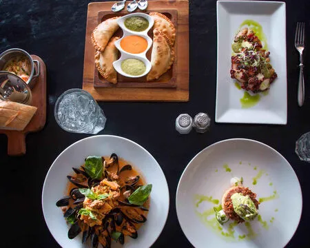 Cravings Tapas Bistro — International restaurant in Ridgewood