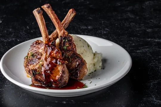 CRU Fayetteville — Tapas restaurant in Fayetteville