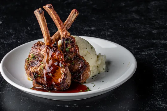 Cru Lounge Memphis — Tapas restaurant in Memphis