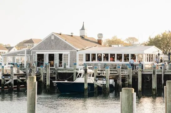 CRU — Seafood restaurant in Nantucket