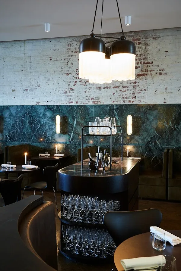 Cutler. — Australian restaurant in Victoria