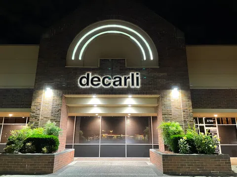 Decarli Restaurant — Italian restaurant in Beaverton