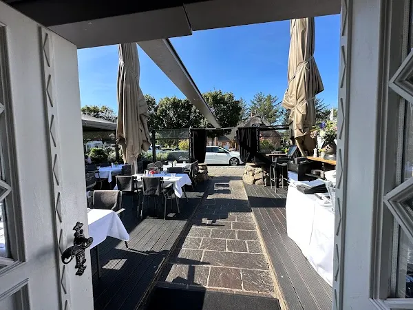 Dorfkrug — German restaurant in Kampen (Sylt)