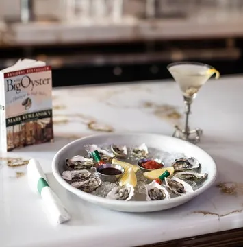 Dumbo Oyster Bar — Seafood restaurant in New York