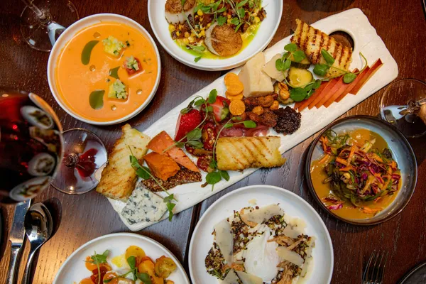 Echelon Wine Bar — Wine Bar restaurant in Leesburg