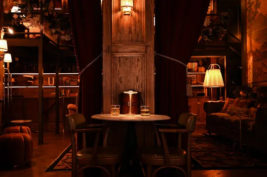 Elsa's at Maxwell — Cocktail Bar restaurant in New York