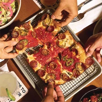 Emmy Squared Pizza: Durham — Pizza restaurant in Durham