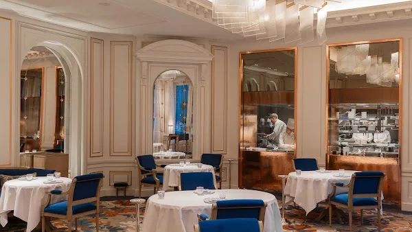 Espadon — French restaurant in Paris