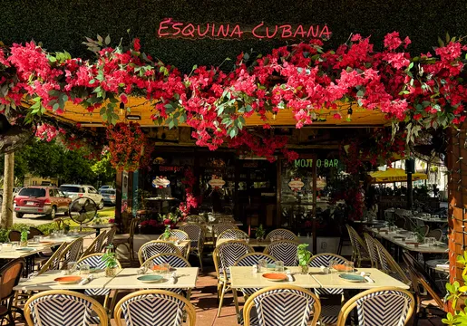 Esquina Cubana — Cuban restaurant in Miami