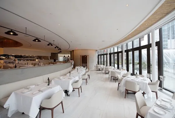 Estiatorio Milos Hudson Yards — Seafood restaurant in New York