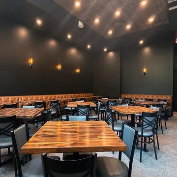 Farmer and The Cow — Burgers restaurant in Wilmington