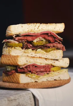 Fefis — American restaurant in San Juan