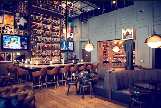 Fellaship Lounge — American restaurant in Atlanta