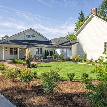 Filberts Farmhouse Kitchen — American restaurant in Aurora