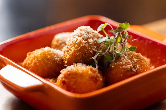 Fire + Wine — Italian American restaurant in Glen Ellyn