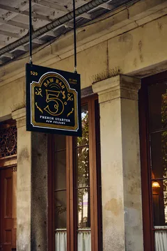 Fives Bar — Oysters restaurant in New Orleans