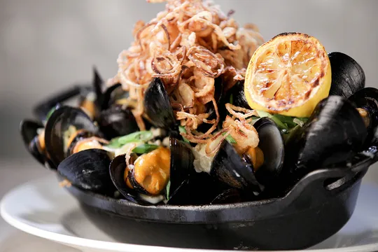 Flex Mussels - UES — Seafood restaurant in New York
