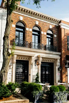 Flyleaf — Bistro restaurant in Grosse Pointe Farms