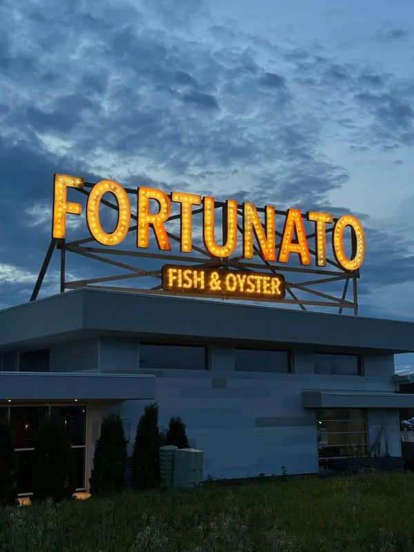Fortunato Fish and Oyster — Italian restaurant in North Aurora