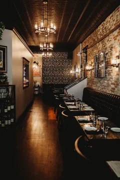 Fox and Crow Bistro — New American restaurant in Oshkosh