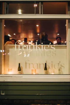 Frankie's — American restaurant in Burlington
