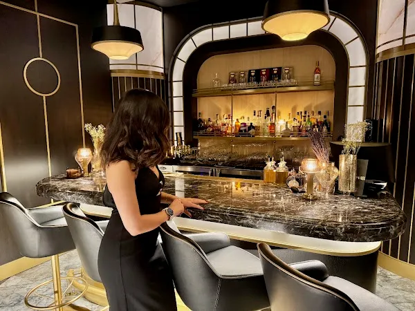 Gatsby's — Canadian restaurant in Calgary