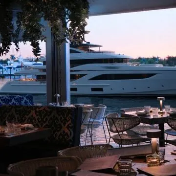 GG's Waterfront — Seafood restaurant in Hollywood