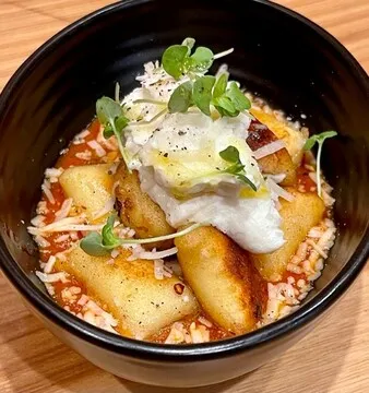 Gia Mia - Elmhurst — Italian American restaurant in Elmhurst