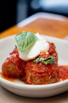 Giovanni’s Brooklyn Eats — Italian restaurant in New York