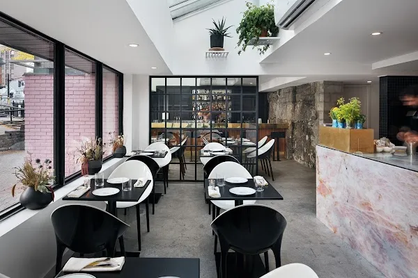 Gitanes — French restaurant in Ottawa