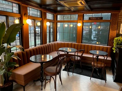 Grand Eleven — Cocktail Bar restaurant in New York