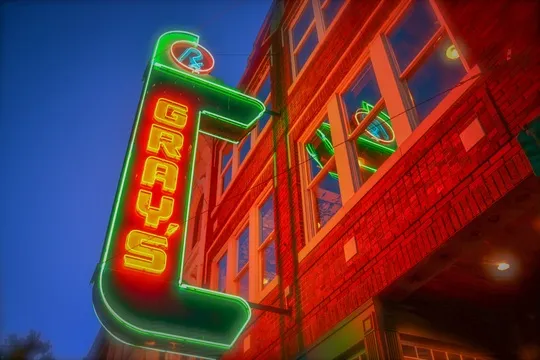 Gray's On Main — Southern restaurant in Franklin
