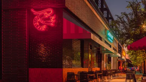 Green Point Seafood and Oyster Bar — Seafood restaurant in Dallas