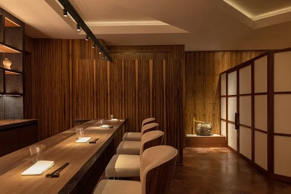 Hakuba — Japanese restaurant in Paris