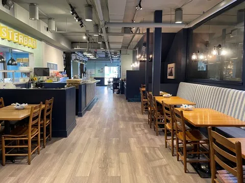 Hank's Oyster Bar - Alexandria — Seafood restaurant in Alexandria