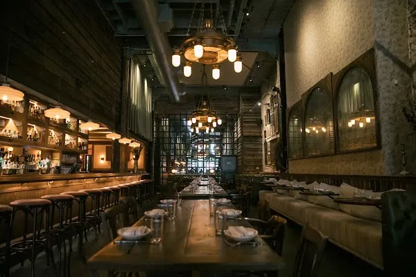 Harp & Crown — Contemporary American restaurant in Philadelphia