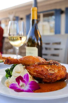 Harry's Continental Kitchens — Gourmet restaurant in Longboat Key