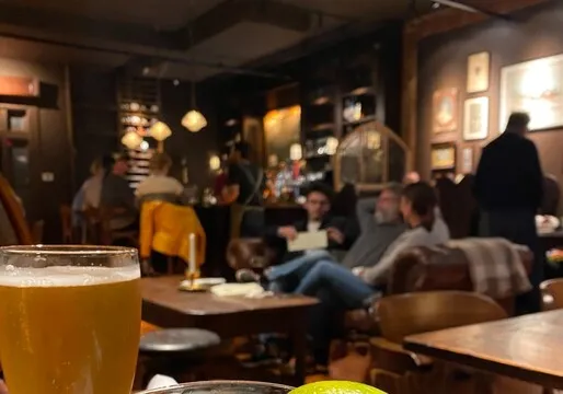Hart & Crown Tavern — Pub Fare restaurant in Madison