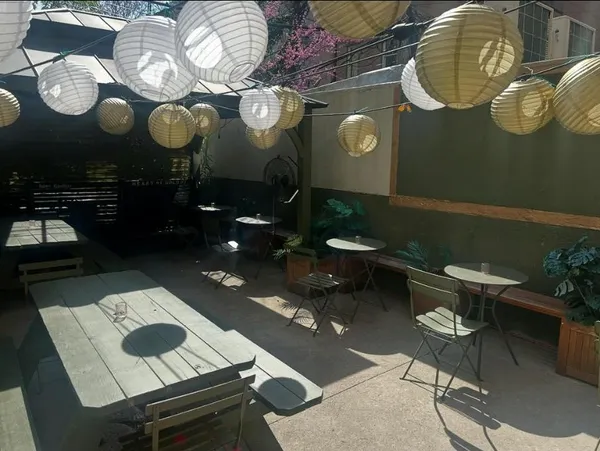 Heart of Gold — Bar restaurant in Queens