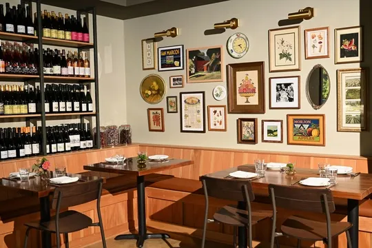 Henrietta — New American restaurant in Los Angeles