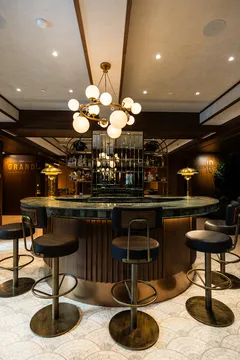 Highball Ltd. — Lounge restaurant in New York