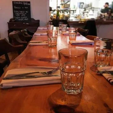 Homestead. — American restaurant in Northampton